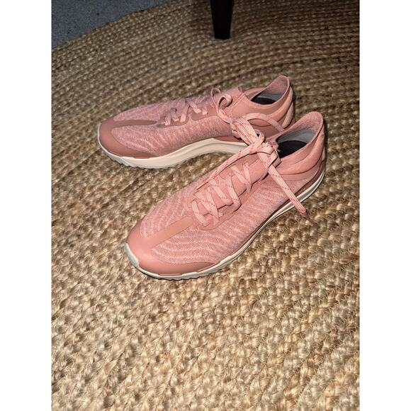 The North Face Women's VECTIV Escape trail running shoes in Rose Dawn size 8.5 - Picture 2 of 5